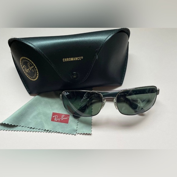 Ray-Ban RB3445 Sunglasses - Picture 1 of 3